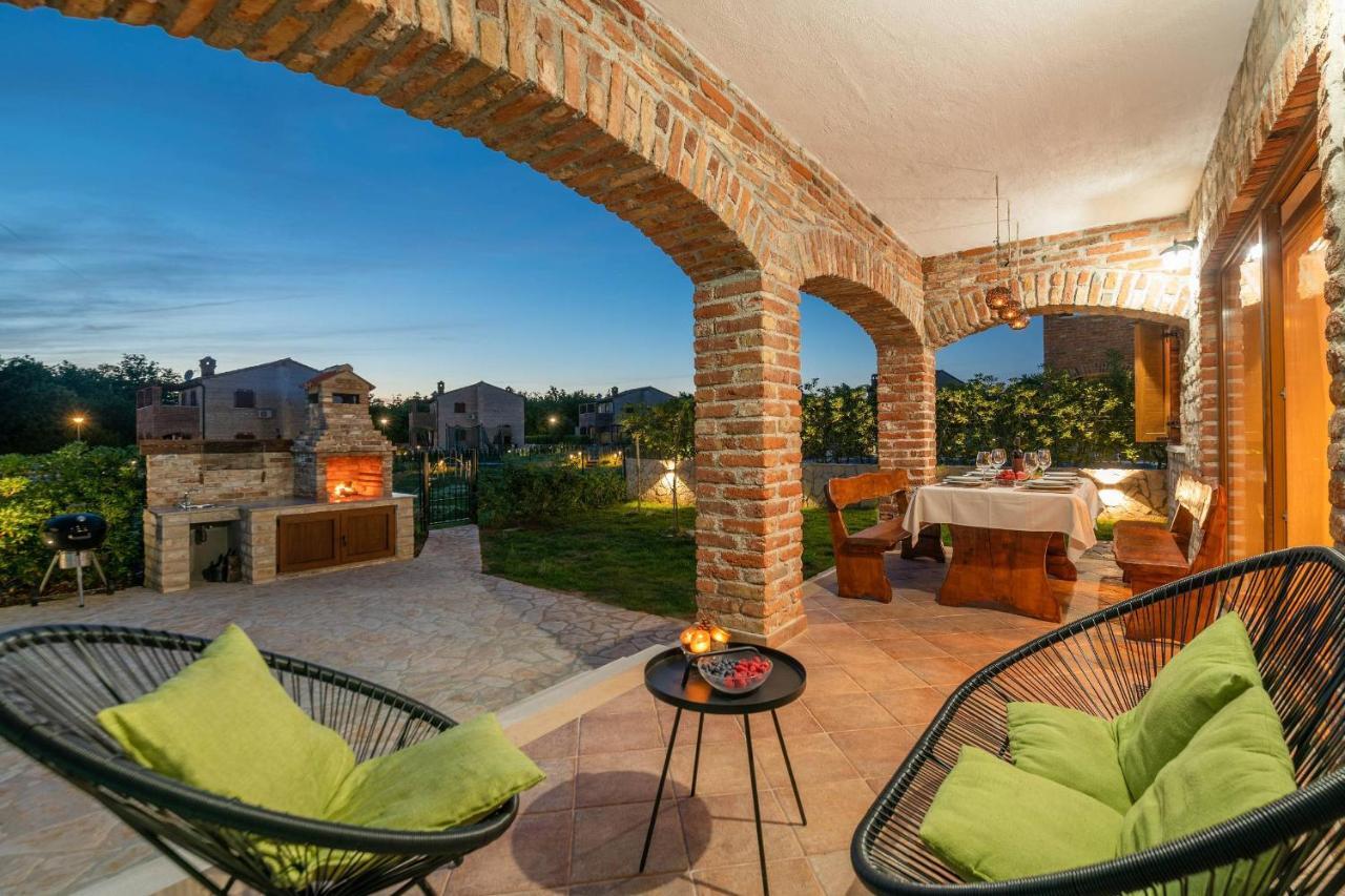 Villa Paradis 6 Jursici Экстерьер фото